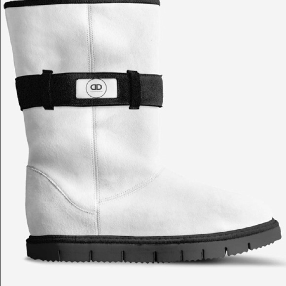 “SnowBall” - Picture 5 of 7